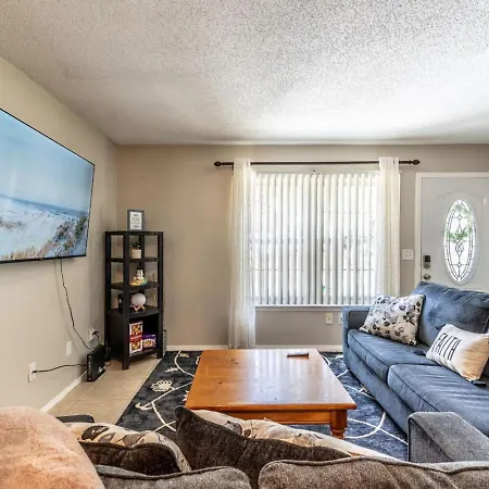 Spacious 3 Bedroom Near Nas Jax L Bbq Wifi Directv
